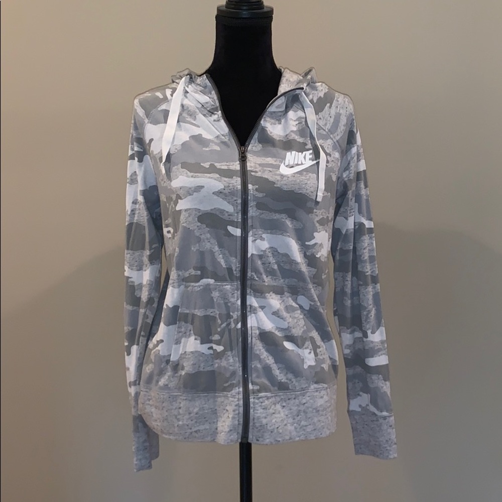 Camouflage Nike Zip-up Light Jacket
